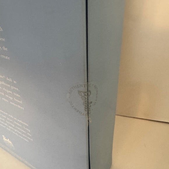 2000 new limited edition Wedgewood England 1759 Barbie - Picture 7 of 9